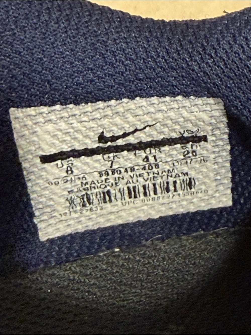 Nike Men’s FLYWIRE Navy and Royal Blue Athletic Sneakers